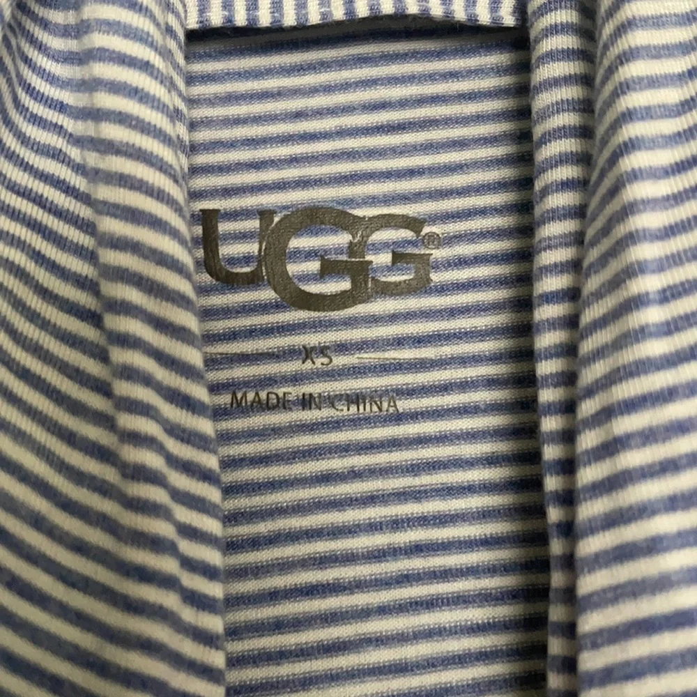 UGG ROBE - Picture 3 of 5